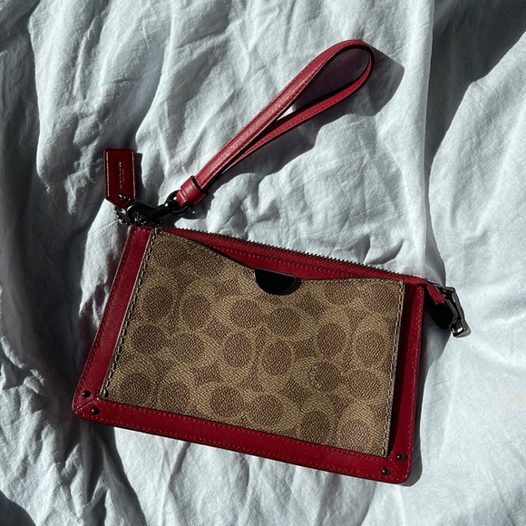 Coach Bags Coach Dreamer Wristlet Clutch In Signature Canvas Poshmark